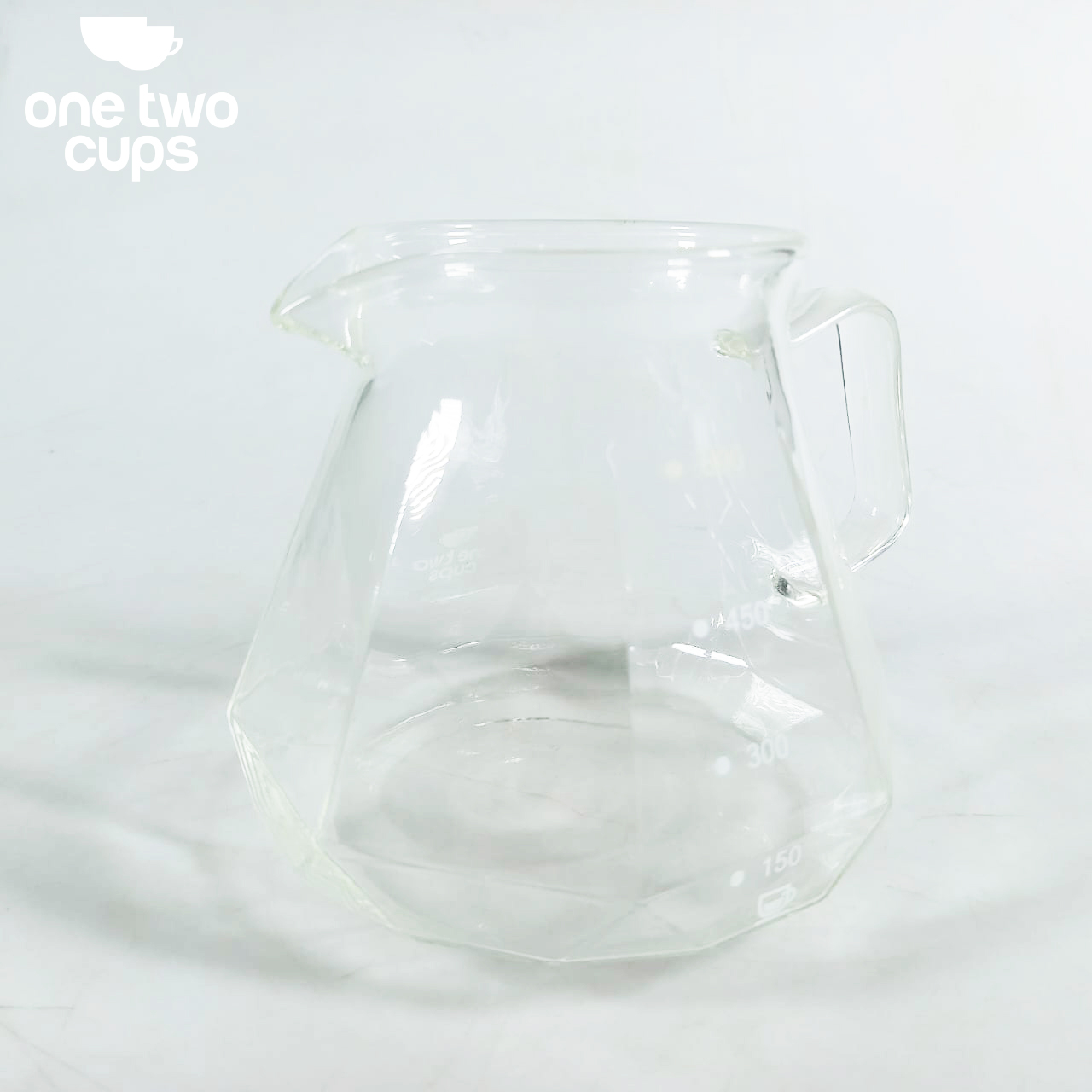One Two Cups Teko Kopi Coffee Server V60 Drip Kaca Borosilikat 600ml - LCS38 Gambar produk One Two Cups Teko Kopi Coffee Server V60 Drip Kaca Borosilikat 600ml - LCS38