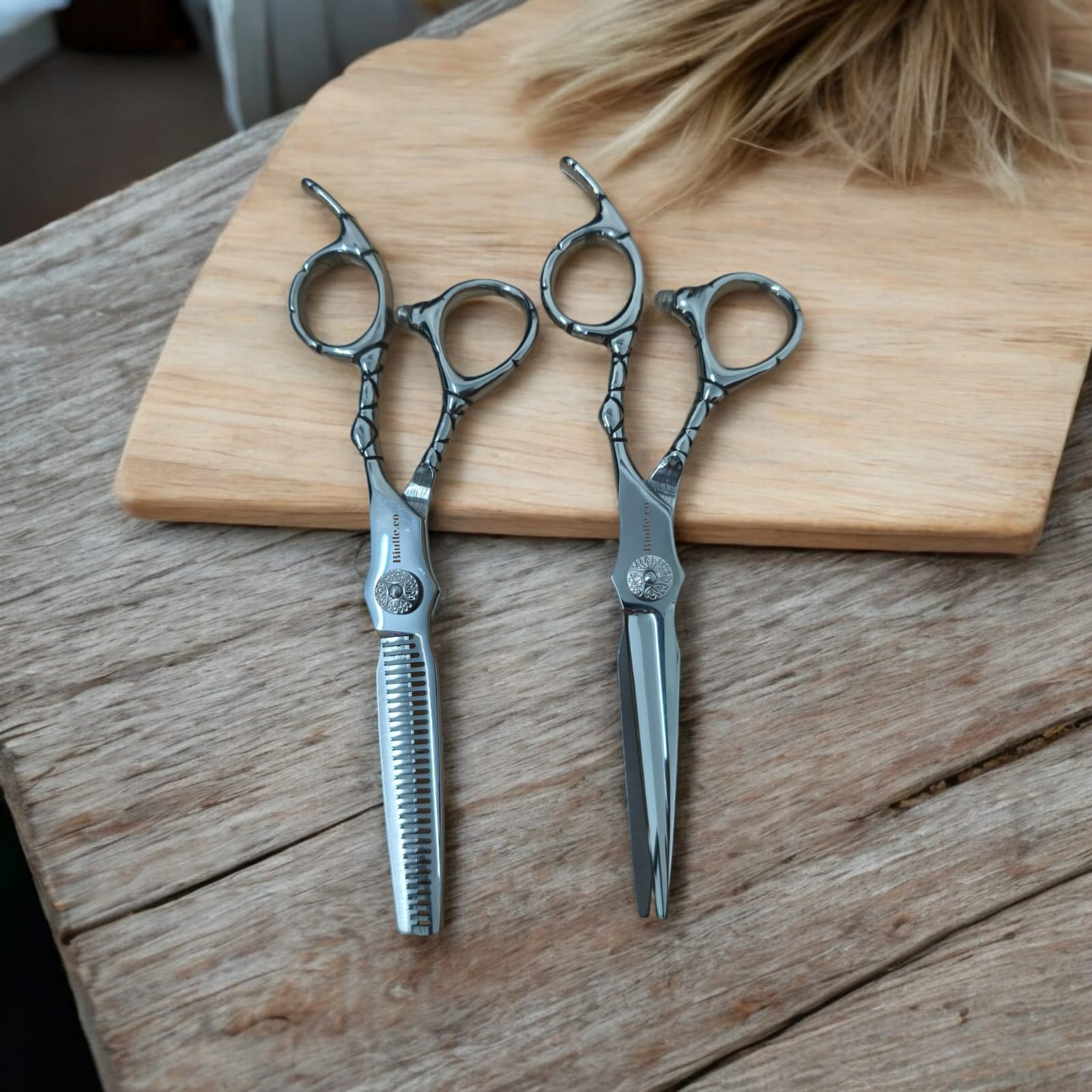 Biutte.co Gunting Rambut Lurus Sasak Stainless Steel 6Cr13 - M-613 Gambar produk Biutte.co Gunting Rambut Lurus Sasak Stainless Steel 6Cr13 - M-613