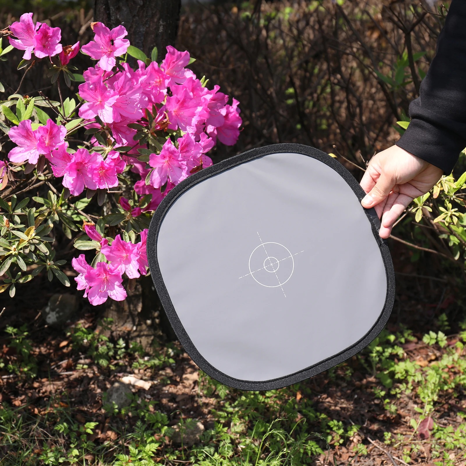 Fotodiox Reflektor Cahaya Fotografi Focusing Plate Grey Card TriFold - FT-31 Gambar produk Fotodiox Reflektor Cahaya Fotografi Focusing Plate Grey Card TriFold - FT-31