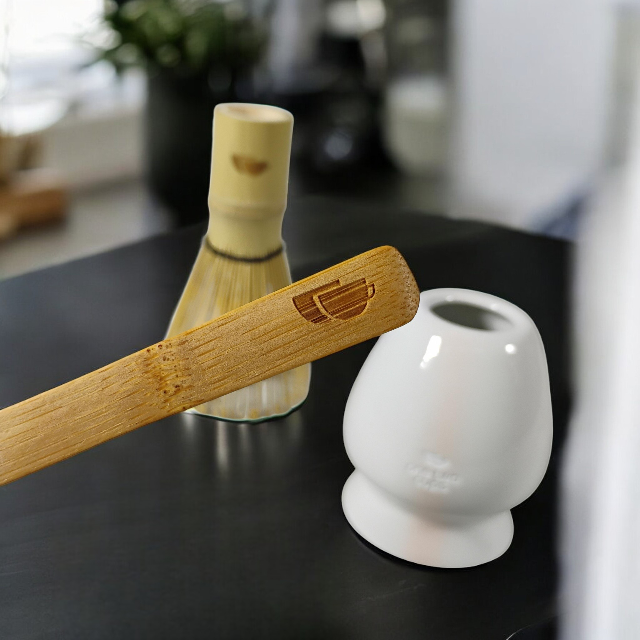 One Two Cups Matcha Set Kit Chasen Whisk Stand Chashaku Spoon 4 PCS - NA-712 Gambar produk One Two Cups Matcha Set Kit Chasen Whisk Stand Chashaku Spoon 4 PCS - NA-712