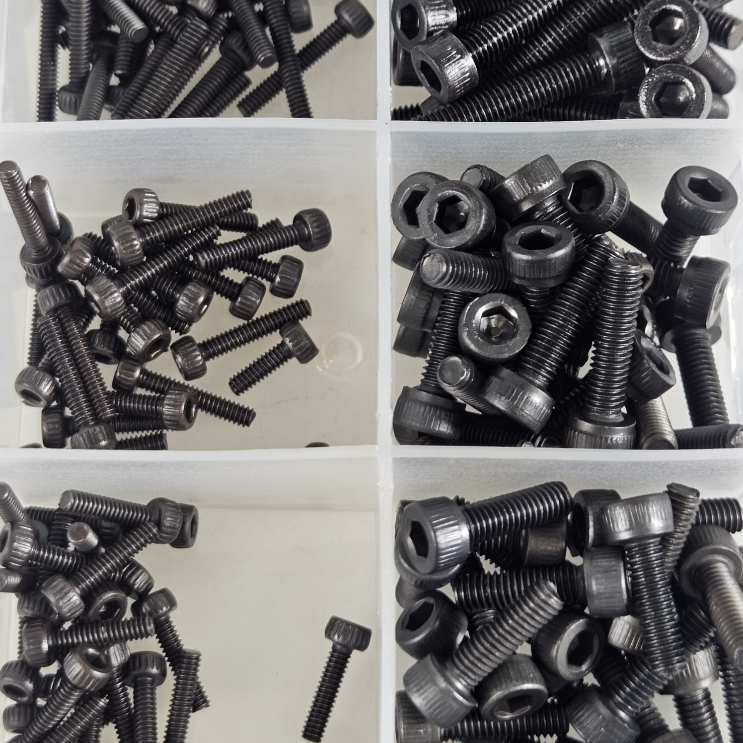 Taffware Baut Set Screw Bolt Nuts Hexagon Hex Socket M2 M3 400PCS - DIN912 Gambar produk Taffware Baut Set Screw Bolt Nuts Hexagon Hex Socket M2 M3 400PCS - DIN912