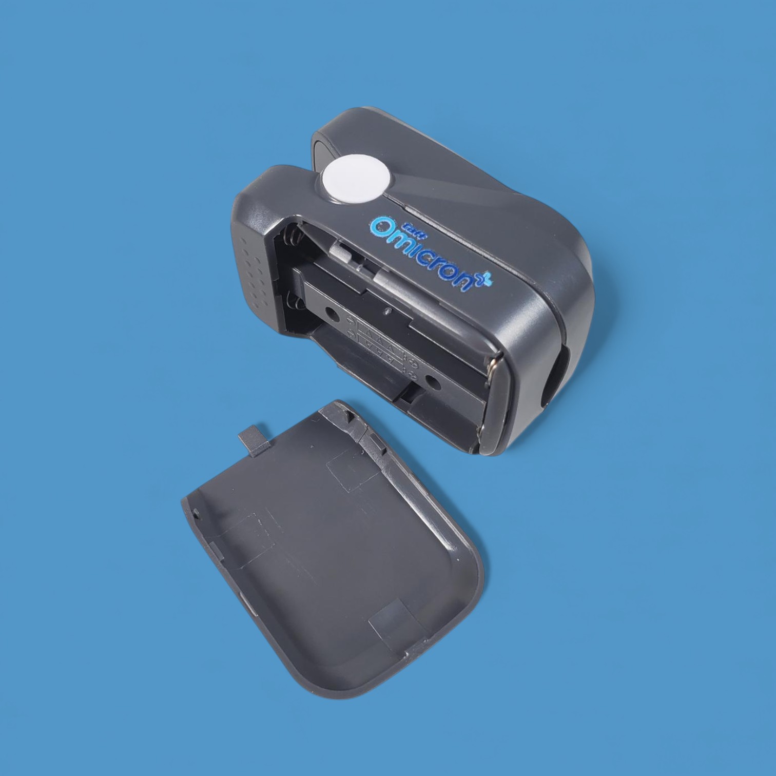 TaffOmicron Fingertip Pulse Oximeter Alat Ukur Saturasi Oksigen Darah - C10H1 Gambar produk TaffOmicron Fingertip Pulse Oximeter Alat Ukur Saturasi Oksigen Darah - C10H1