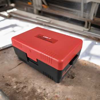 Gambar produk UNI-T Digital Insulation Resistance Voltage Tester 100-1000 V - UT501A