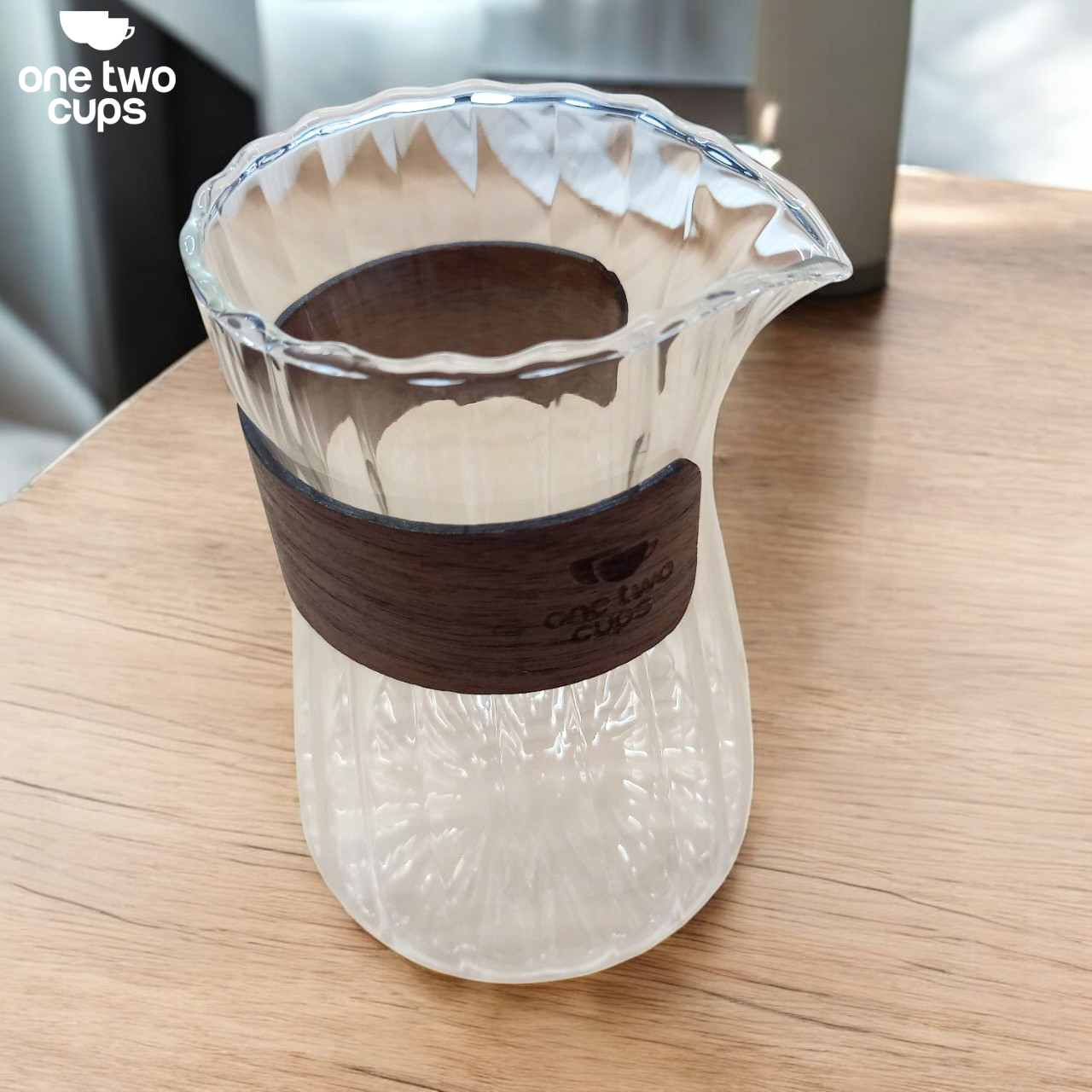 One Two Cups Teko Kopi Pour Over Coffee Server Glass Carafe 500ml - FM-5ML2 Gambar produk One Two Cups Teko Kopi Pour Over Coffee Server Glass Carafe 500ml - FM-5ML2