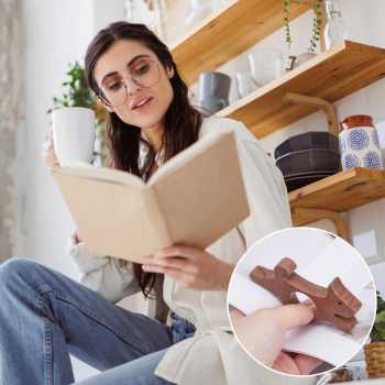 Gambar produk SHINKY Pembatas Halaman Buku Book Page Holder Aesthetic Walnut Wood Dog - SH-74