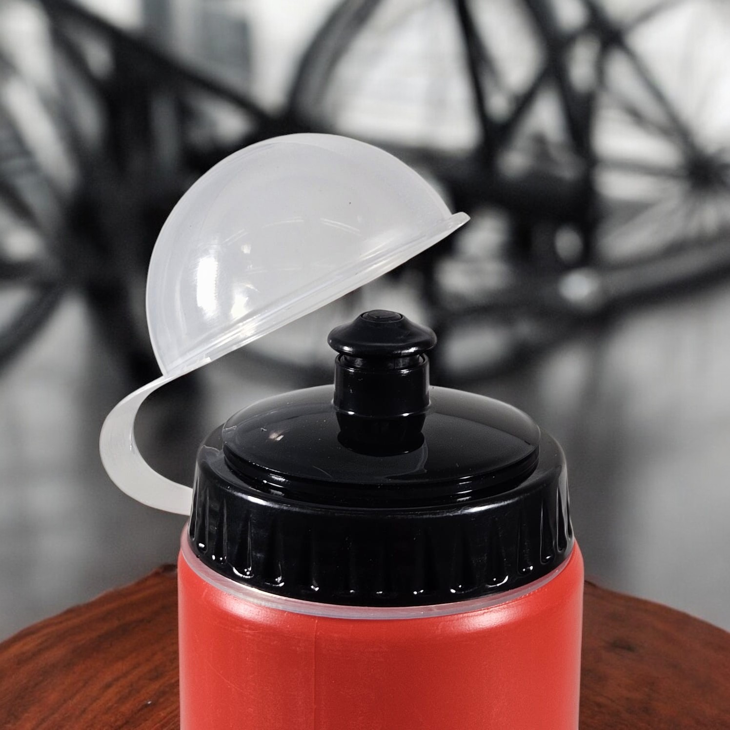 TaffSPORT Botol Minum Sepeda Olahraga Plastik BPA Free 730ml - 30A11 Gambar produk TaffSPORT Botol Minum Sepeda Olahraga Plastik BPA Free 730ml - 30A11