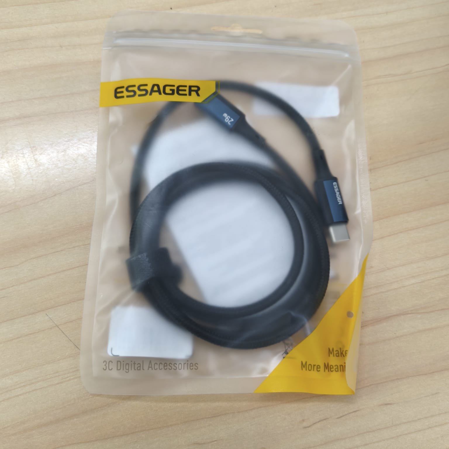 ESSAGER Kabel Data USB Charging Type C to Lightning 1M 29W - EXCTL-JJ03-P Gambar produk ESSAGER Kabel Data USB Charging Type C to Lightning 1M 29W - EXCTL-JJ03-P
