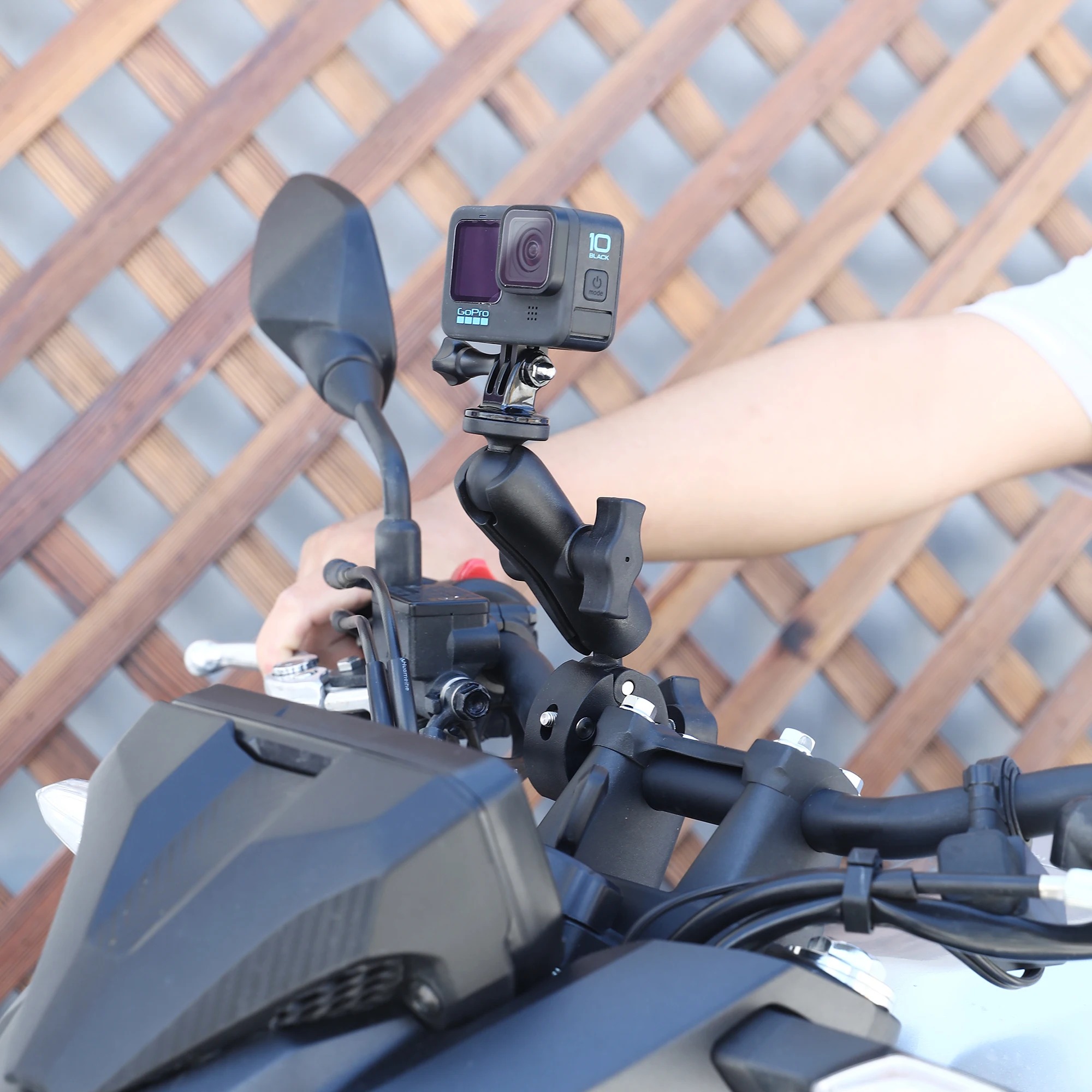 Fahliso Clamp Holder Action Camera Motorcycle Handlebar 1/4 Inch - FH-14 Gambar produk Fahliso Clamp Holder Action Camera Motorcycle Handlebar 1/4 Inch - FH-14