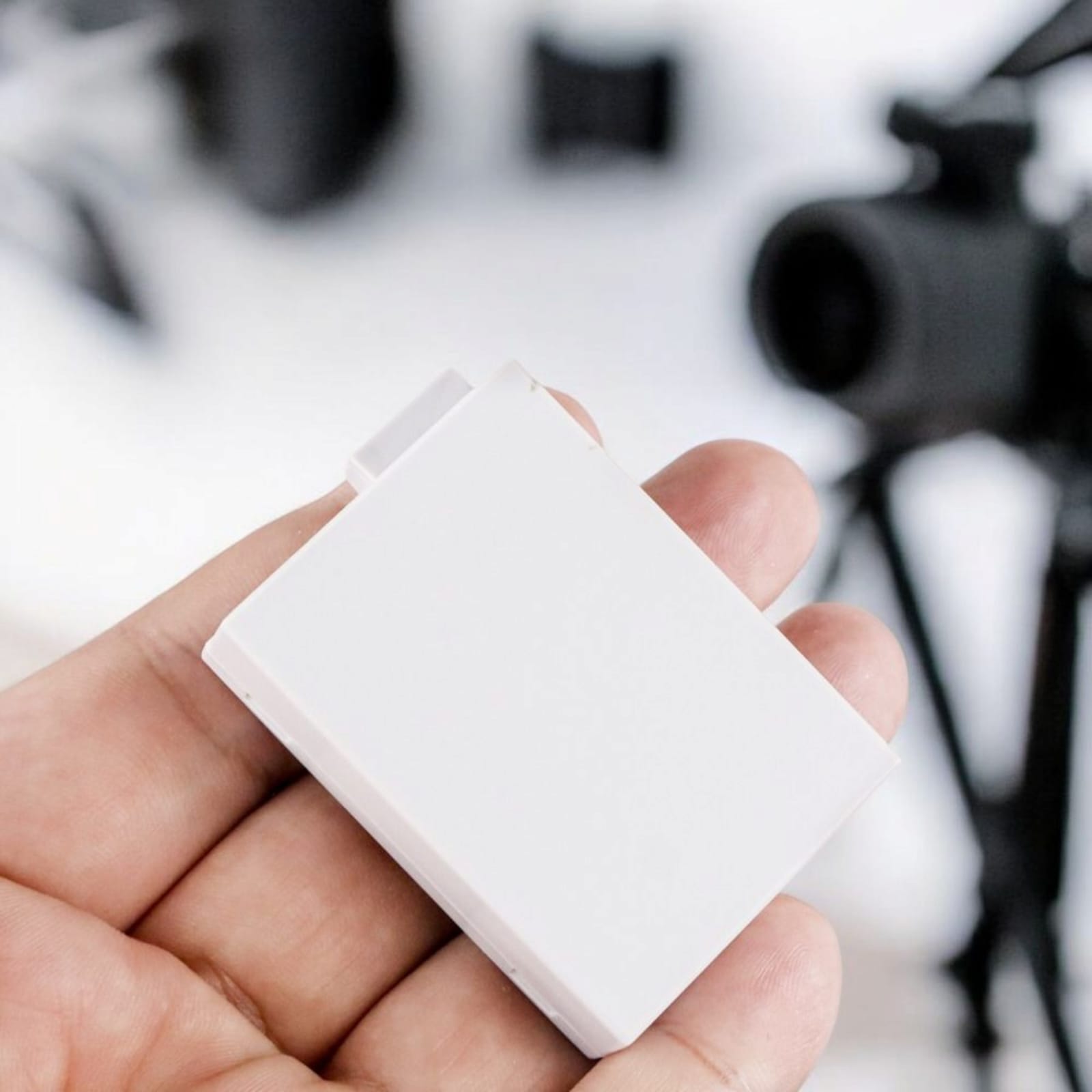 TrustFire Baterai Kamera Canon EOS 550D LP-E8 1800mAh (Replika 1:1) Gambar produk TrustFire Baterai Kamera Canon EOS 550D LP-E8 1800mAh (Replika 1:1)