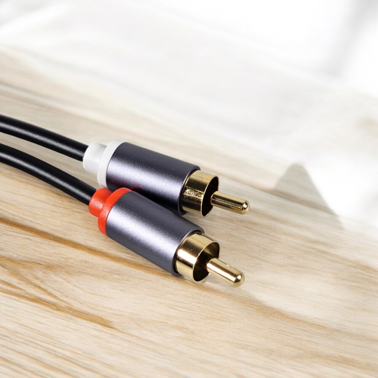 Vention Kabel Audio AUX 3.5mm Male ke RCA Male HiFi 5M Gambar produk Vention Kabel Audio AUX 3.5mm Male ke RCA Male HiFi 5M