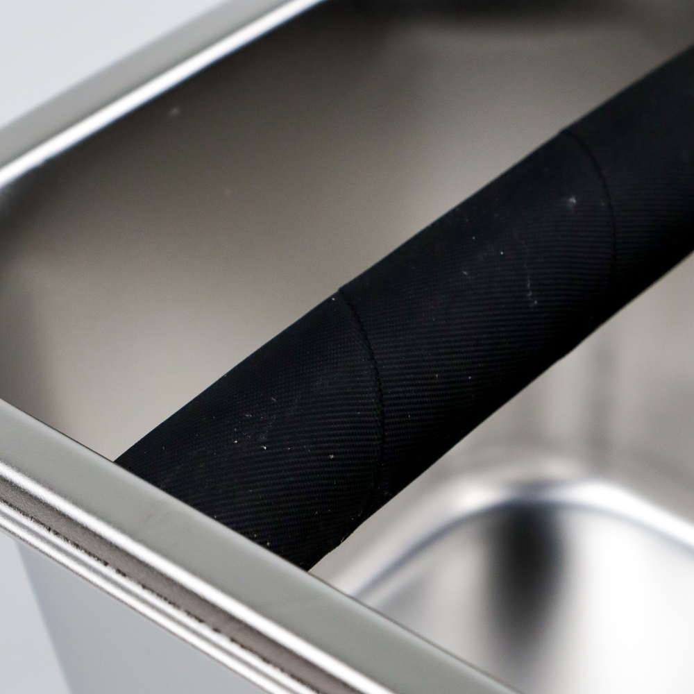 One Two Cups Wadah Ampas Kopi Espresso Knock Box Container M - KB3 Gambar produk One Two Cups Wadah Ampas Kopi Espresso Knock Box Container M - KB3