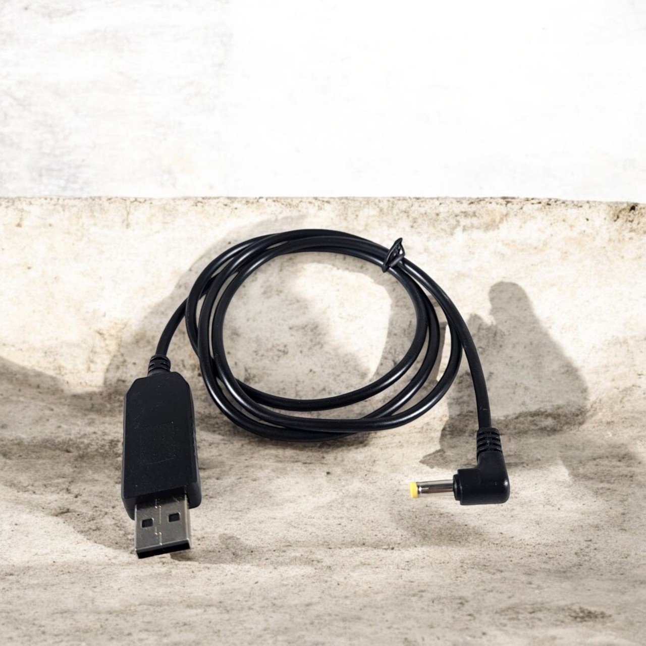 BRAVO Kabel Charger Baterai HT Walkie Talkie USB 2.5mm Baofeng - BR-25 Gambar produk BRAVO Kabel Charger Baterai HT Walkie Talkie USB 2.5mm Baofeng - BR-25