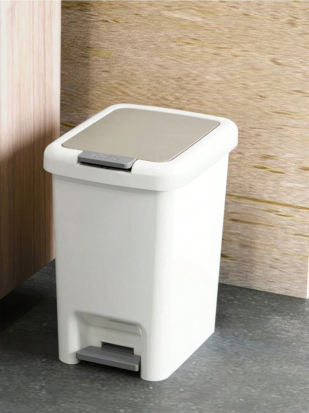 HOMBIN Tempat Sampah Pedal Kaki Trash Bin Household with Hand Press - H101 Gambar produk HOMBIN Tempat Sampah Pedal Kaki Trash Bin Household with Hand Press - H101