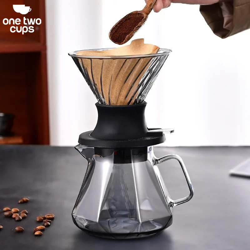 One Two Cups Teko Kopi Coffee Server V60 Drip Kaca Borosilikat 600ml - LCS38 Gambar produk One Two Cups Teko Kopi Coffee Server V60 Drip Kaca Borosilikat 600ml - LCS38