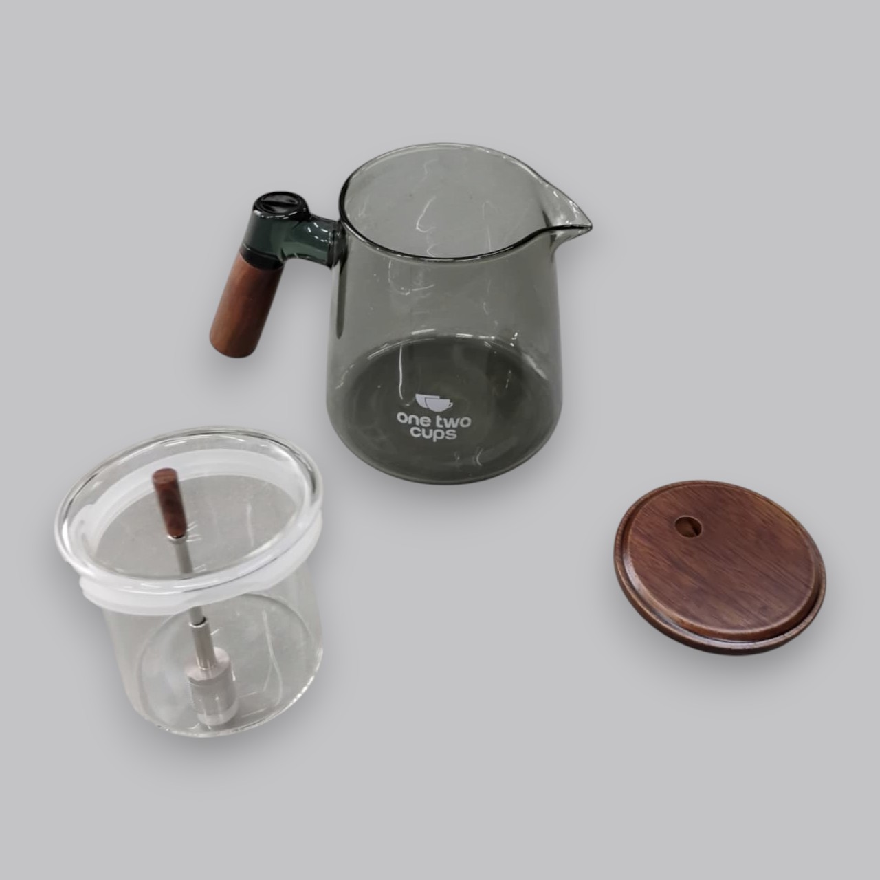 One Two Cups Teko Teh Kaca Saringan Tahan Panas Infuser Teapot 650ml - HP13 Gambar produk One Two Cups Teko Teh Kaca Saringan Tahan Panas Infuser Teapot 650ml - HP13