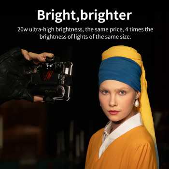 Gambar produk Zhiyun Lampu Studio Fotografi LED RGBW 6 Mode Magnetic Base 20W - M20C