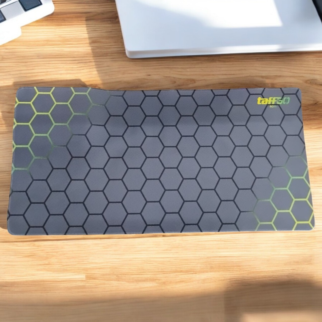 TaffGO Gaming Mouse Pad XL Desk Mat 800x400x2mm - RO70 Gambar produk TaffGO Gaming Mouse Pad XL Desk Mat 800x400x2mm - RO70