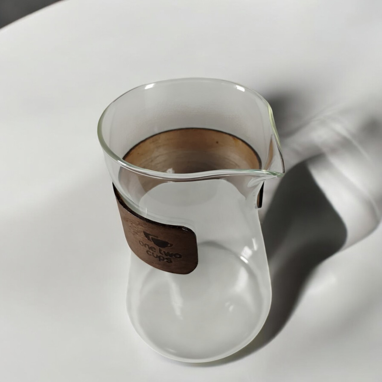 One Two Cups Teko Kopi Coffee Server V60 Drip Pour Over 500ml - NH465 Gambar produk One Two Cups Teko Kopi Coffee Server V60 Drip Pour Over 500ml - NH465