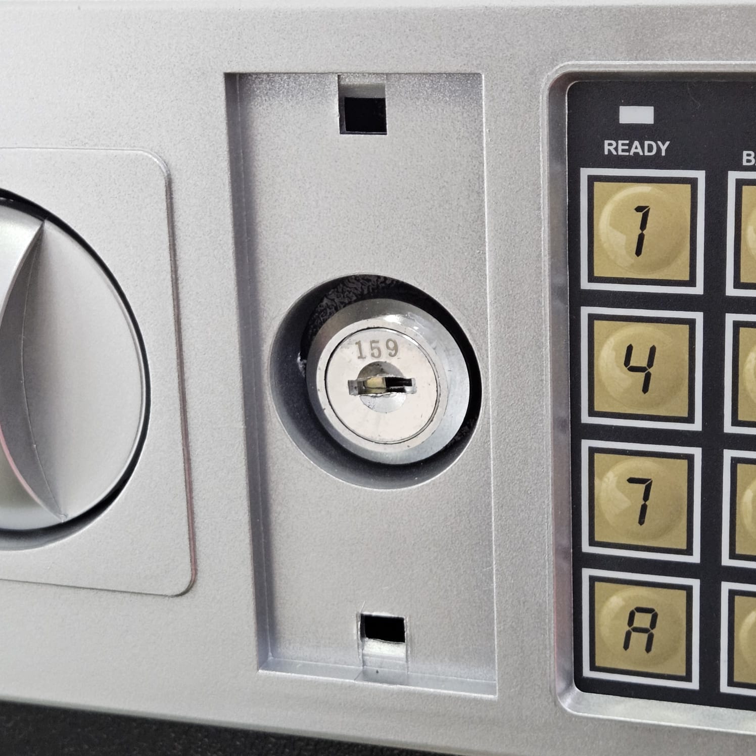 TaffGUARD Kotak Brankas Hotel Mini Password Safe Deposit Box Besar - EB20/EB25 Gambar produk TaffGUARD Kotak Brankas Hotel Mini Password Safe Deposit Box Besar - EB20/EB25