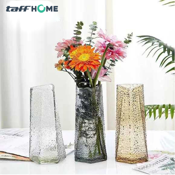TaffHOME Vas Bunga Dekorasi Interior Ruang Tamu Model Triangle - QT-03 Gambar produk TaffHOME Vas Bunga Dekorasi Interior Ruang Tamu Model Triangle - QT-03