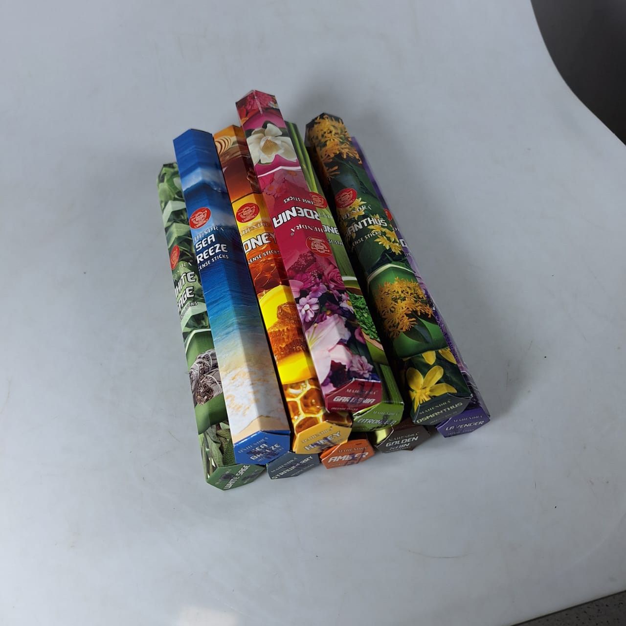 MINIDEAL Dupa India Aromaterapi Incense Fragrance 10 Boks with Holder - YJ-B25 Gambar produk MINIDEAL Dupa India Aromaterapi Incense Fragrance 10 Boks with Holder - YJ-B25