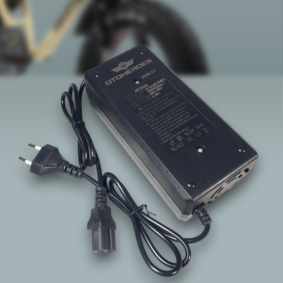 Gambar produk OTOHEROES Adaptor Charger Baterai Skuter Sepeda Listrik 48-59V 2.8A - 48V20AH