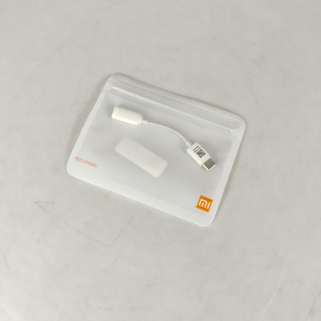 Gambar produk Xiaomi Kabel Adapter USB Type C to 3.5mm AUX Audio