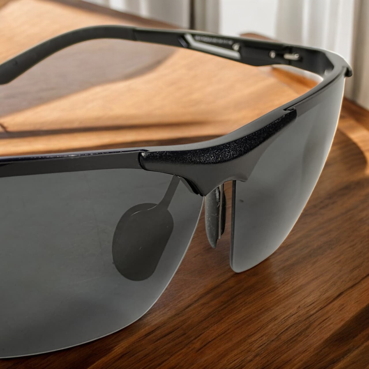 VEITHDIA Kacamata Retro UV400 Polarized Sunglasses - 6562 Gambar produk VEITHDIA Kacamata Retro UV400 Polarized Sunglasses - 6562