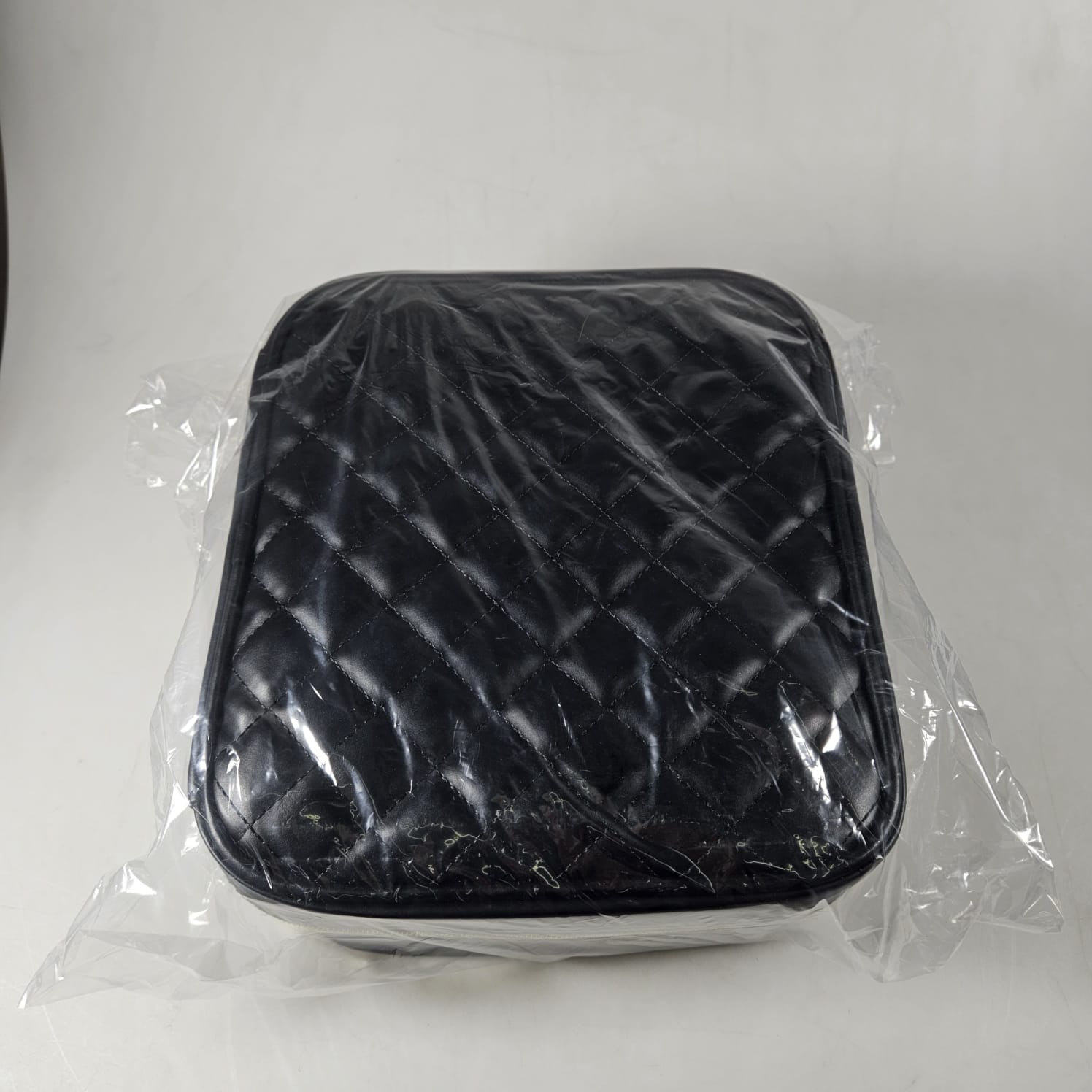 SNU Tas Organizer Make Up Kosmetik Multifungsi with Mirror 26x23x12cm Checkered - F300 Gambar produk SNU Tas Organizer Make Up Kosmetik Multifungsi with Mirror 26x23x12cm Checkered - F300