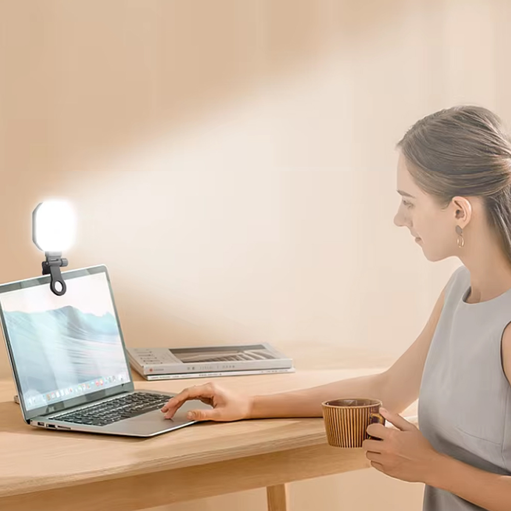 CAMOLO Lampu LED Fill Light Selfie F01 3in1 Color Clip Magnetic 800mAh - CL-V20 Gambar produk CAMOLO Lampu LED Fill Light Selfie F01 3in1 Color Clip Magnetic 800mAh - CL-V20