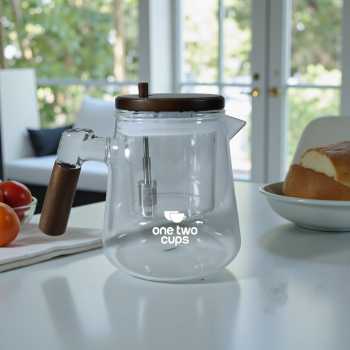 One Two Cups Teko Teh Kaca Saringan Tahan Panas Infuser Teapot 650ml - HP13