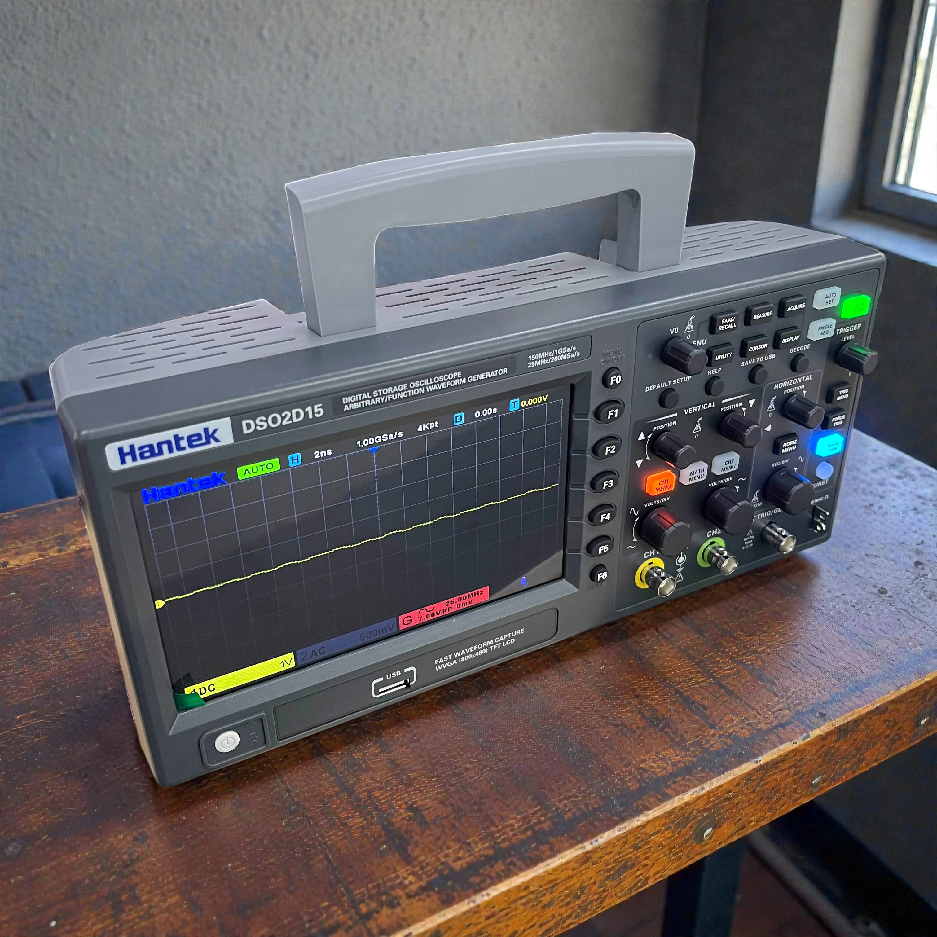 Hantek Digital Storage Oscilloscope Signal Generator with P4100 Probe - DS02D15 Gambar produk Hantek Digital Storage Oscilloscope Signal Generator with P4100 Probe - DS02D15