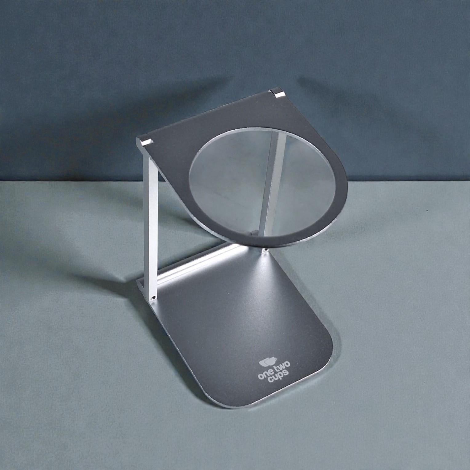 One Two Cups Foldable Coffee Drip Holder Support Stand Machine V60 - XS-ZJ001 Gambar produk One Two Cups Foldable Coffee Drip Holder Support Stand Machine V60 - XS-ZJ001