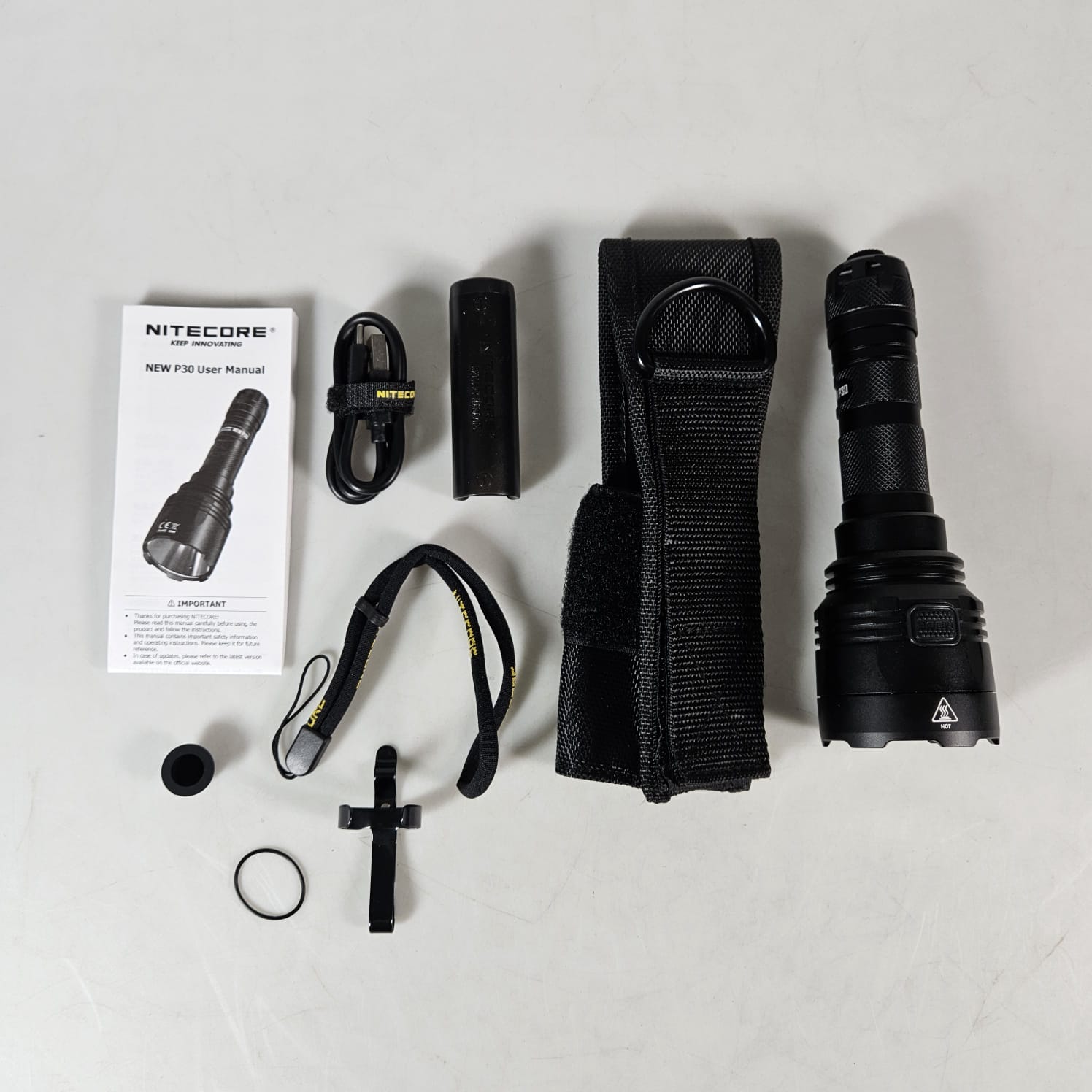 NITECORE Senter LED Cree XP-L HI V3 1000 Lumens Hunting Flashlight - New P30 Gambar produk NITECORE Senter LED Cree XP-L HI V3 1000 Lumens Hunting Flashlight - New P30