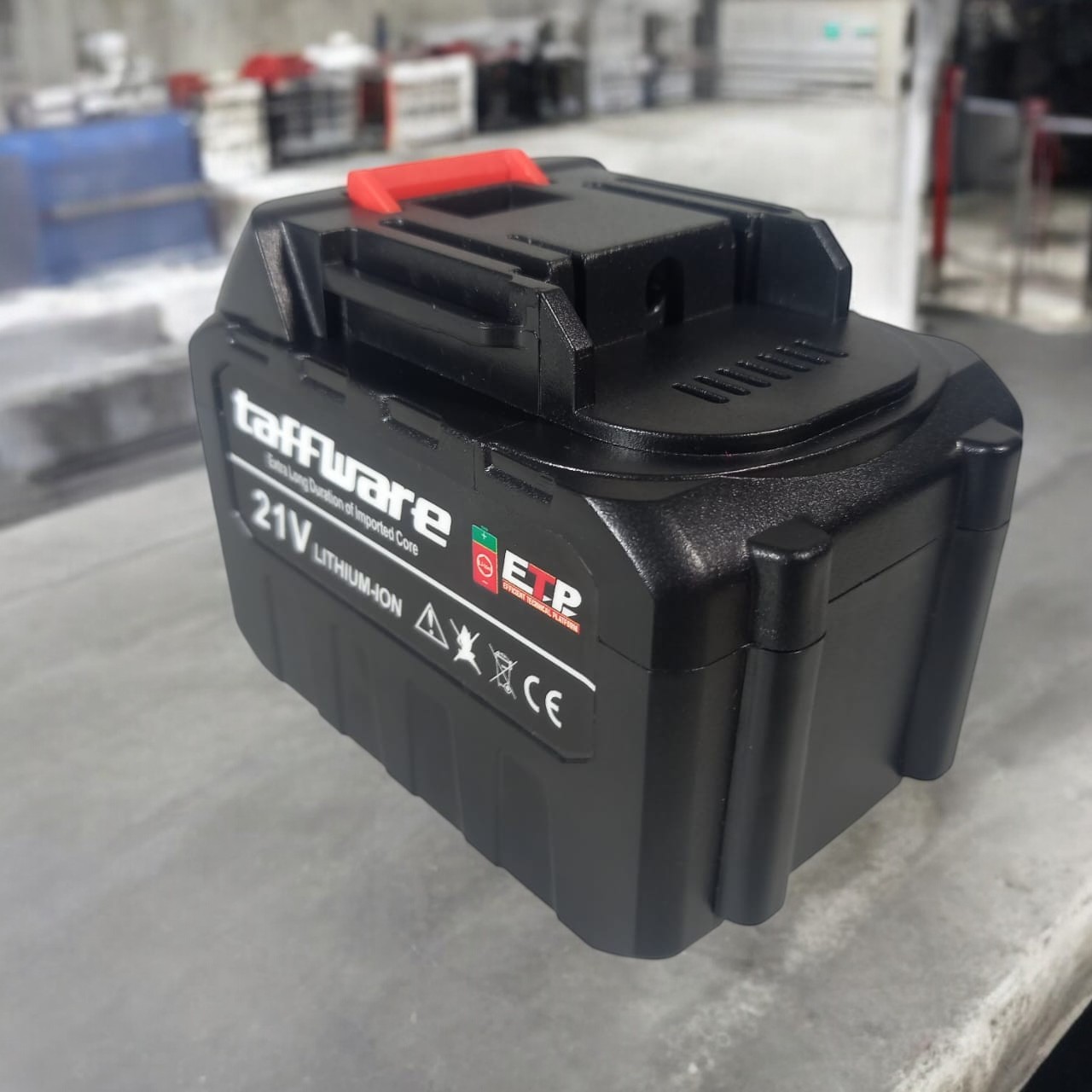 Taffware Baterai Makita LXT 5C BL1850 21V Power Tools Li-Ion Battery 4500mAh - 88Vf Gambar produk Taffware Baterai Makita LXT 5C BL1850 21V Power Tools Li-Ion Battery 4500mAh - 88Vf