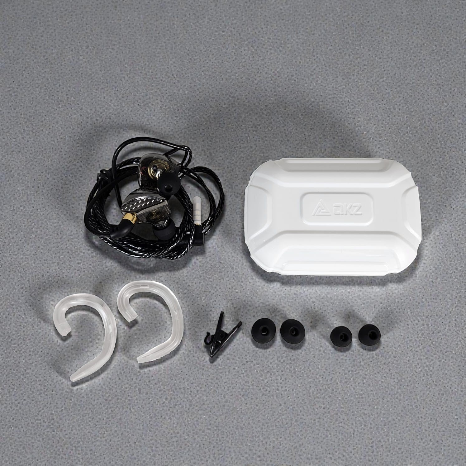 QKZ Earphone In-Ear Wired Detachable HiFi Surround Sound with Mic - Hi6T Gambar produk QKZ Earphone In-Ear Wired Detachable HiFi Surround Sound with Mic - Hi6T