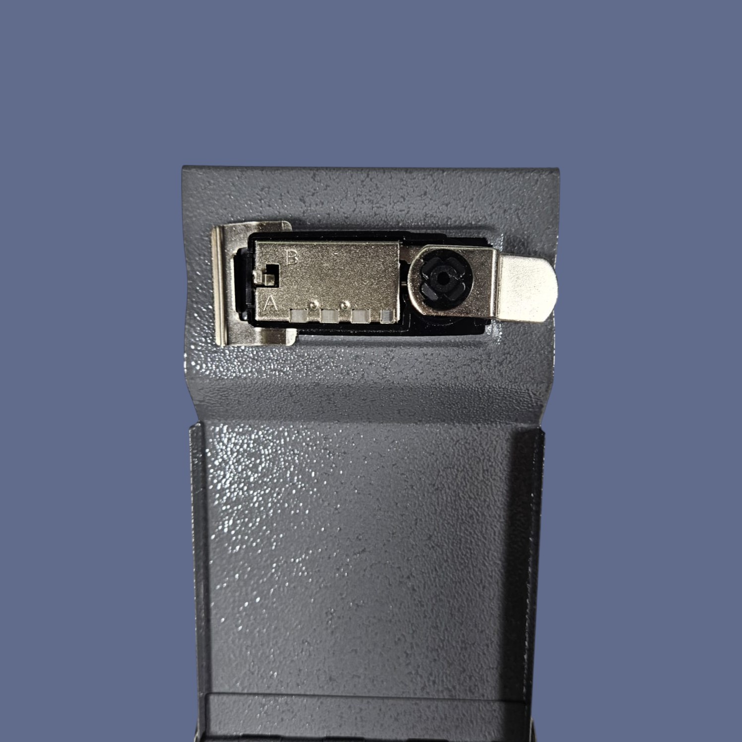 ELESABOX Brankas Mini Buku 3 Digit Password Hidden Safe Box Metal Pride and Prejudice - EB22 Gambar produk ELESABOX Brankas Mini Buku 3 Digit Password Hidden Safe Box Metal Pride and Prejudice - EB22