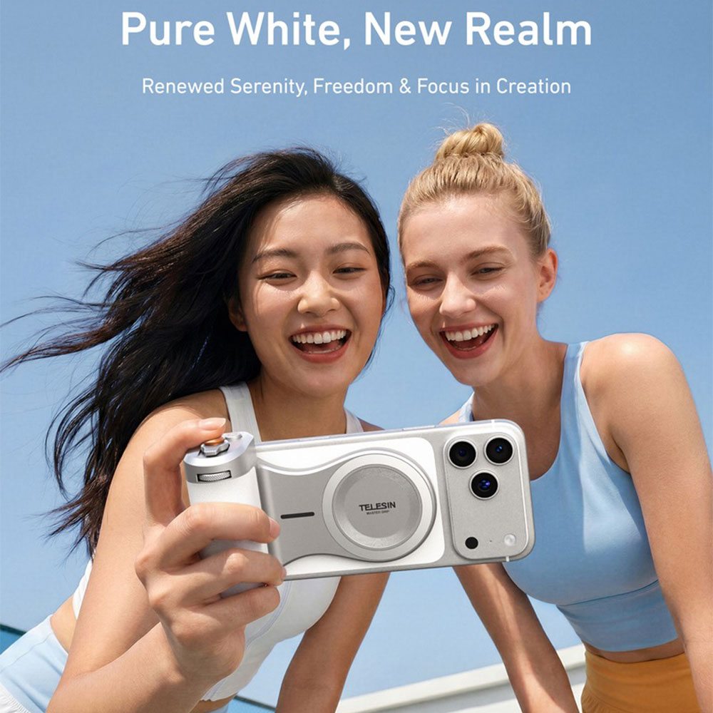 TELESIN Master Grip Ultimate Magnetic Camera Grip with Wireless Charge - P5-MP-003WH Gambar produk TELESIN Master Grip Ultimate Magnetic Camera Grip with Wireless Charge - P5-MP-003WH