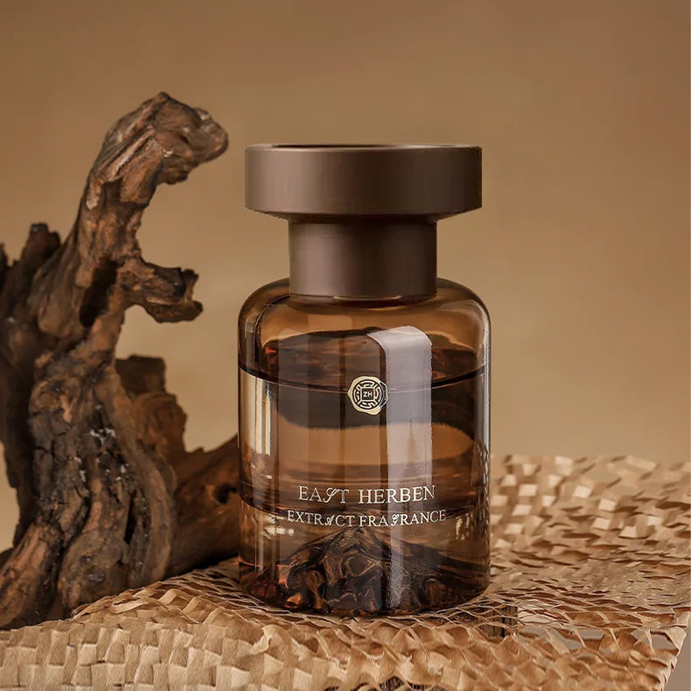 ZH Parfum Mobil Car Aromatherapy Diffuser Essential Oil 120ml Chanel No.5 Inspired - TH10 Gambar produk ZH Parfum Mobil Car Aromatherapy Diffuser Essential Oil 120ml Chanel No.5 Inspired - TH10