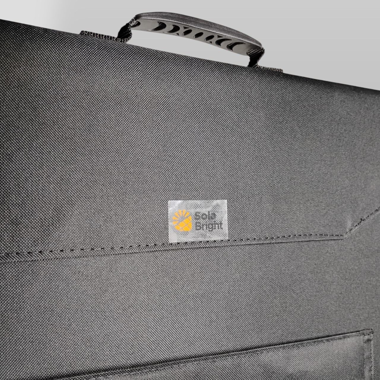 Sola Bright Panel Surya Solar Foldable Monocrystalline 2 Fold 100W - AP-210 Gambar produk Sola Bright Panel Surya Solar Foldable Monocrystalline 2 Fold 100W - AP-210