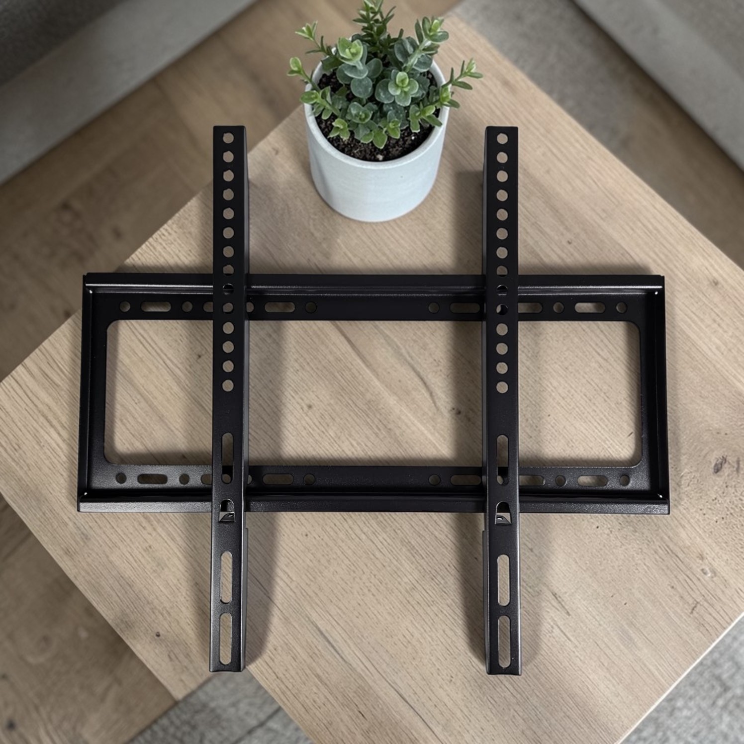 Taffware Bracket TV Dinding 26-63 Inch Wall Mount VESA 400x400 - B41 Gambar produk Taffware Bracket TV Dinding 26-63 Inch Wall Mount VESA 400x400 - B41