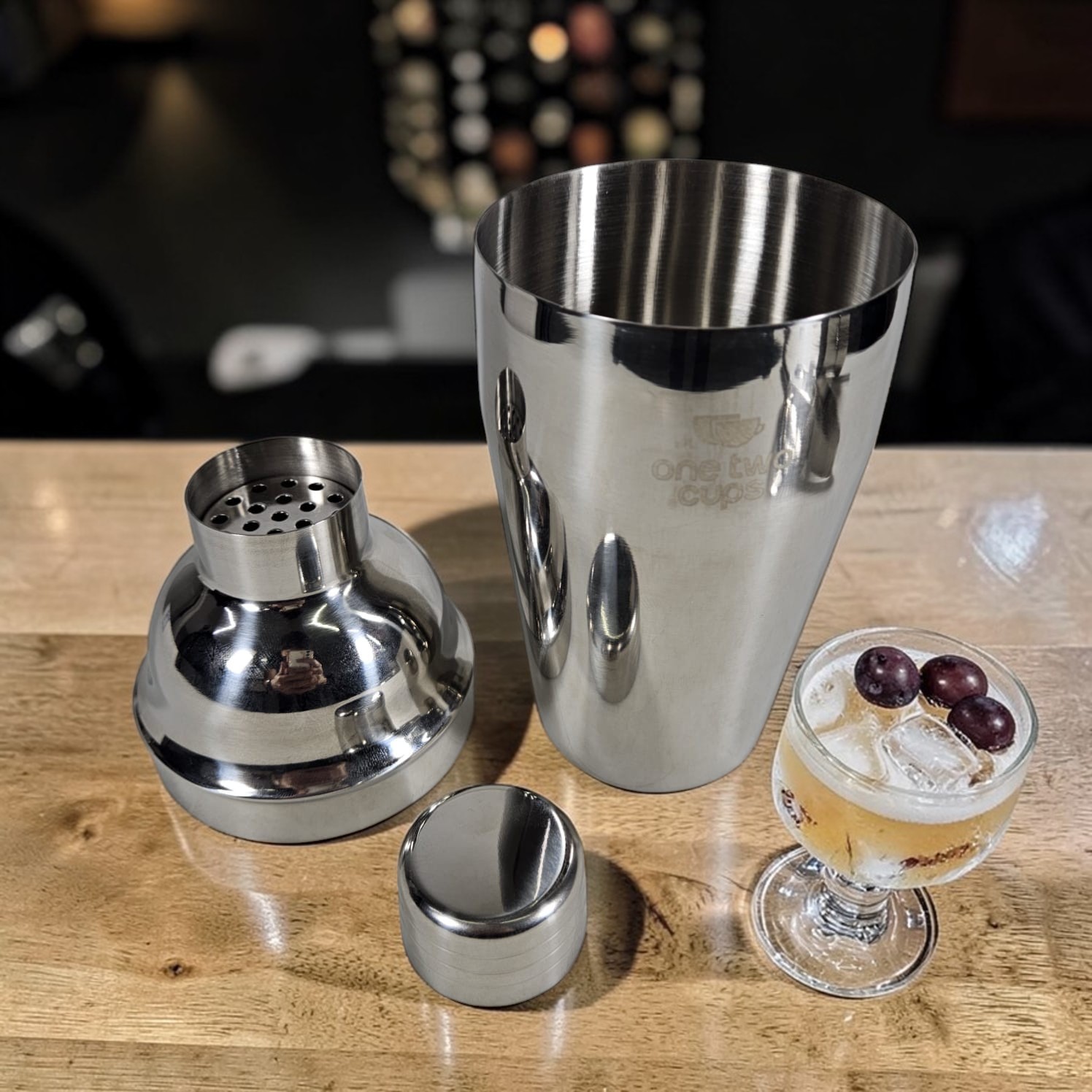 One Two Cups 5in1 Bartender Cobbler Cocktail Shaker Set 550ml - BA017 Gambar produk One Two Cups 5in1 Bartender Cobbler Cocktail Shaker Set 550ml - BA017