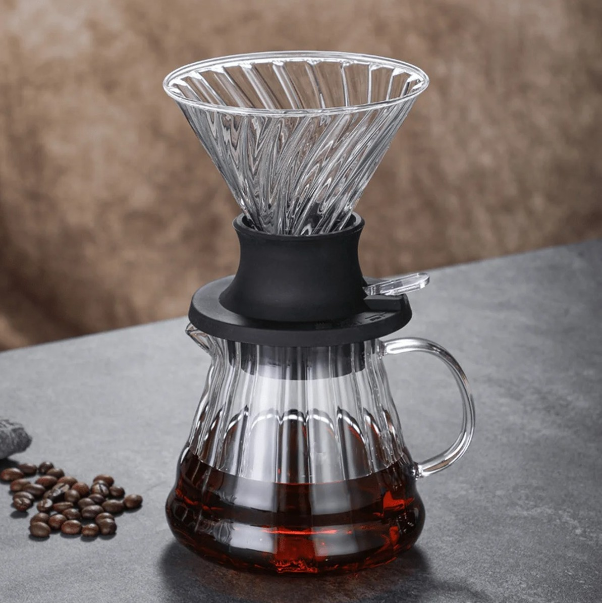 One Two Cups V60 Coffee Dripper Alat Seduh Kopi Manual Kaca 1-2 Cup - VD-50R Gambar produk One Two Cups V60 Coffee Dripper Alat Seduh Kopi Manual Kaca 1-2 Cup - VD-50R