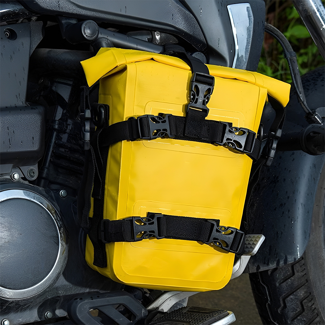 Blinkminds Tas Motor Touring Side Bumper Pannier Bag Waterproof 8L - BM07 Gambar produk Blinkminds Tas Motor Touring Side Bumper Pannier Bag Waterproof 8L - BM07 - 5