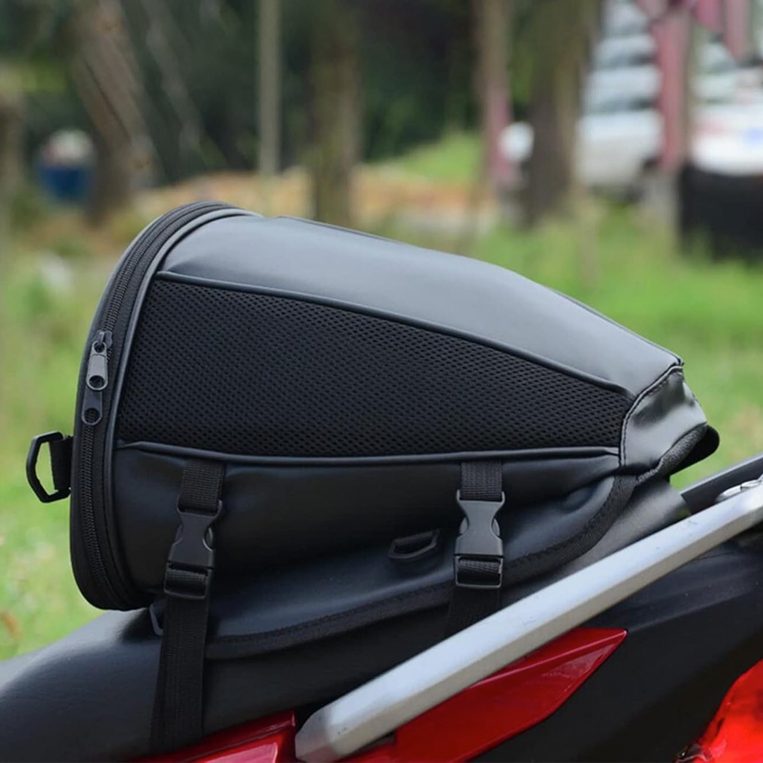 Tas Motor Touring Back Seat Tail Travel Storage Bag - 666789 Gambar produk Tas Motor Touring Back Seat Tail Travel Storage Bag - 666789