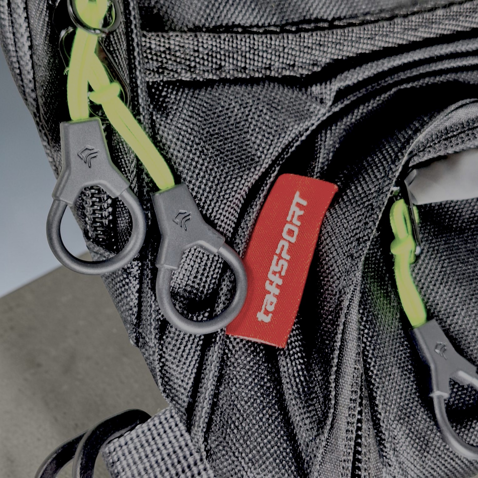 Gambar produk TaffSPORT Tas Motor Smartphone Holder Motorcycle Fuel Bag - SA212