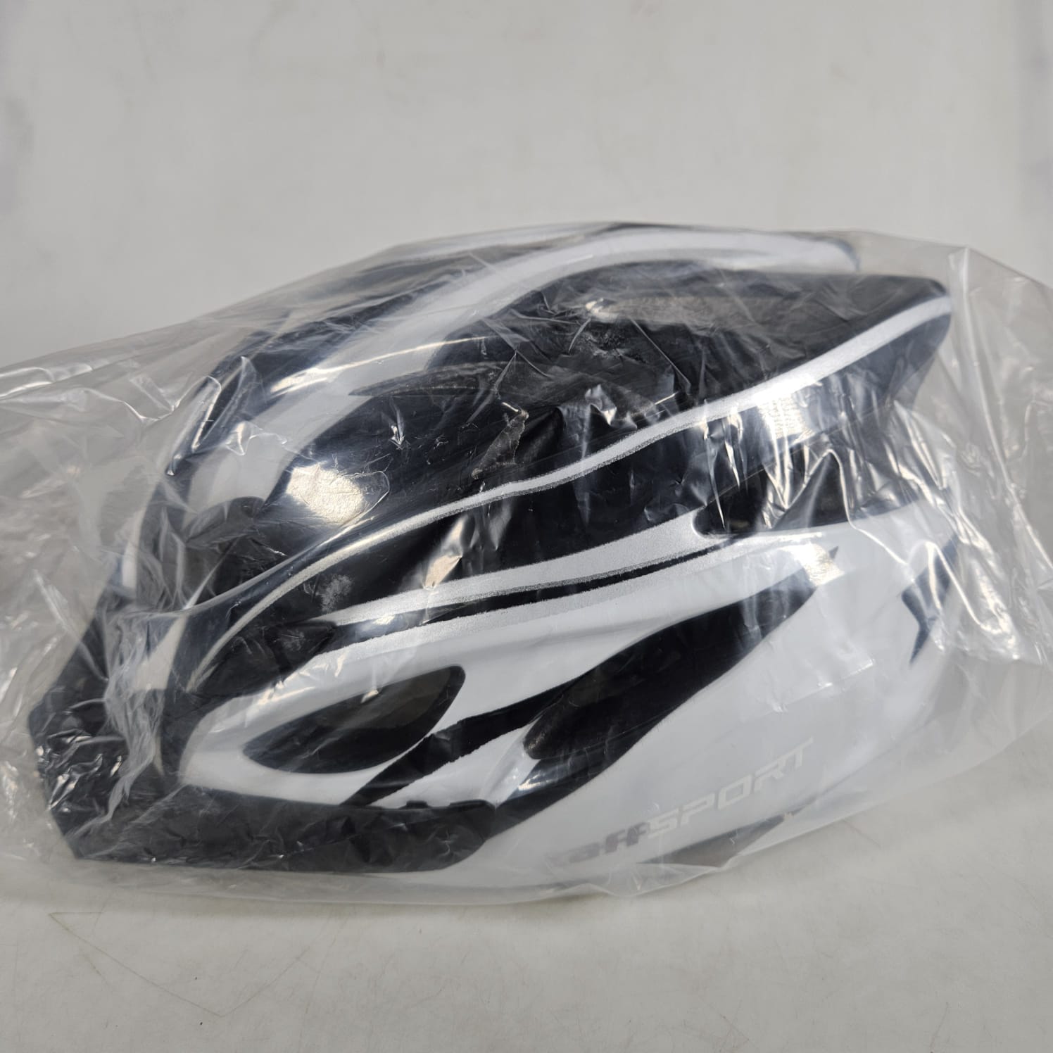 TaffSPORT Helm Sepeda Bicycle Road Bike Helmet EPS PVC 18 Air Vent - X40 Gambar produk TaffSPORT Helm Sepeda Bicycle Road Bike Helmet EPS PVC 18 Air Vent - X40