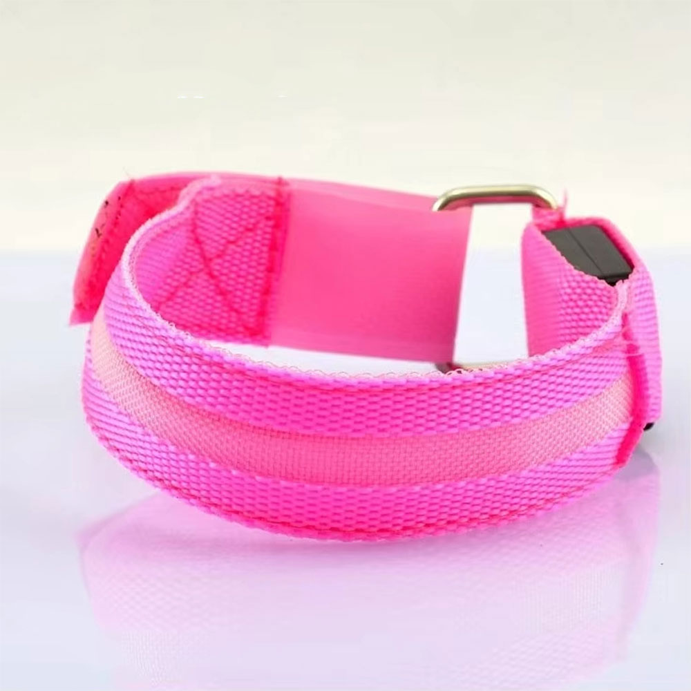 Party Dots Gelang Reflektif Reflective Safety Armband Wrist Band - CR2032 Gambar produk Party Dots Gelang Reflektif Reflective Safety Armband Wrist Band - CR2032