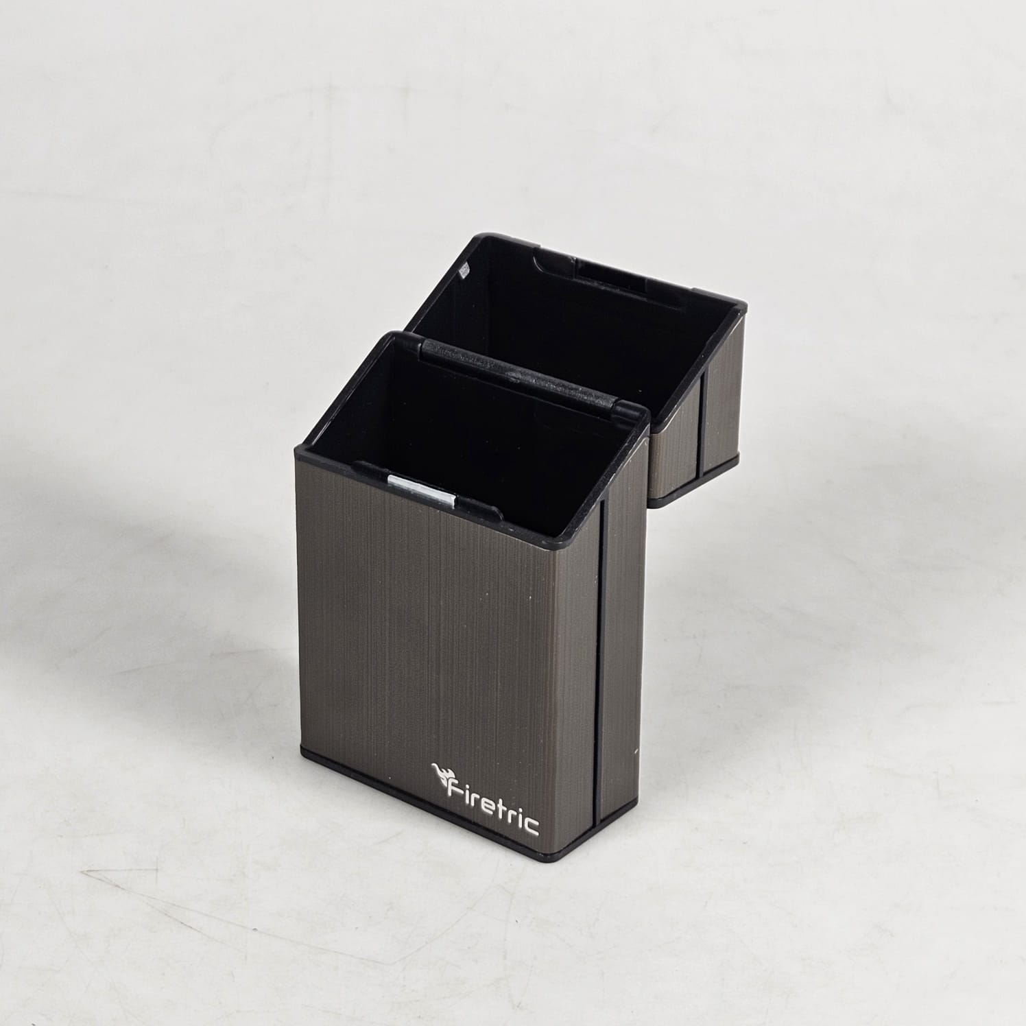 Firetric Kotak Bungkus Rokok Elegan Aluminium Cigarette Case - JD-EH006 Gambar produk Firetric Kotak Bungkus Rokok Elegan Aluminium Cigarette Case - JD-EH006 - 1
