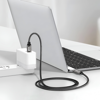 Gambar produk BYTE Kabel Data Type C to Type C Fast Charging PD 240W 1.5M - BY-24